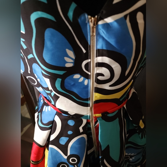 Vibrant Retro Floral Print Dress - Picture 5 of 9